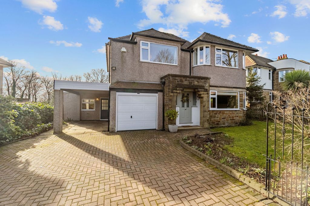 Property photo 1 of 36