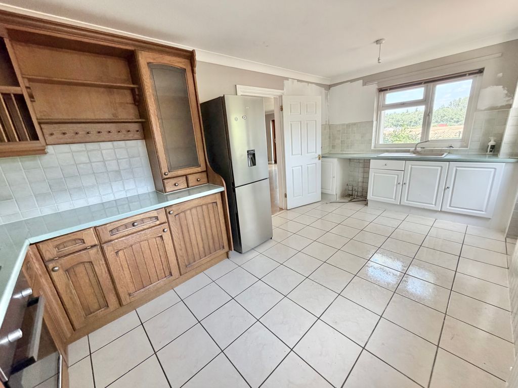 Property photo 3 of 17 Img_6255