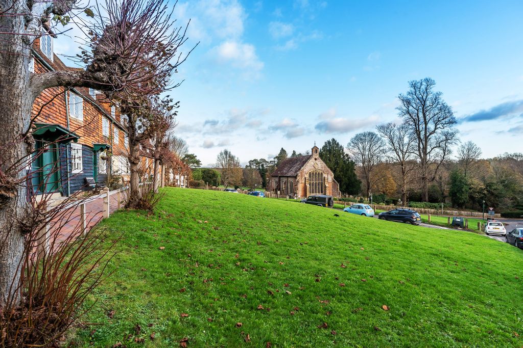 Property photo 2 of 13