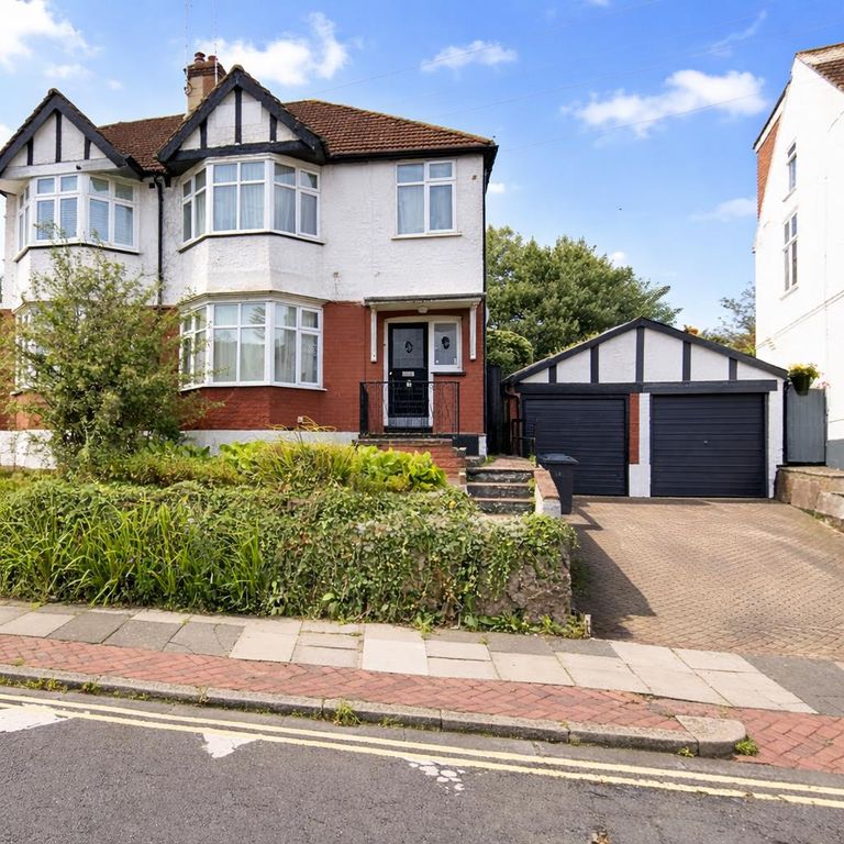 Property photo 1 of 1 Chatgpt Image Jan 16, 2026, 12_16_48 Pm.Png