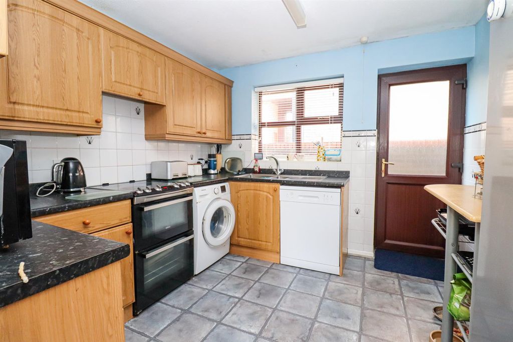 Property photo 3 of 13 Img_0871.Jpg