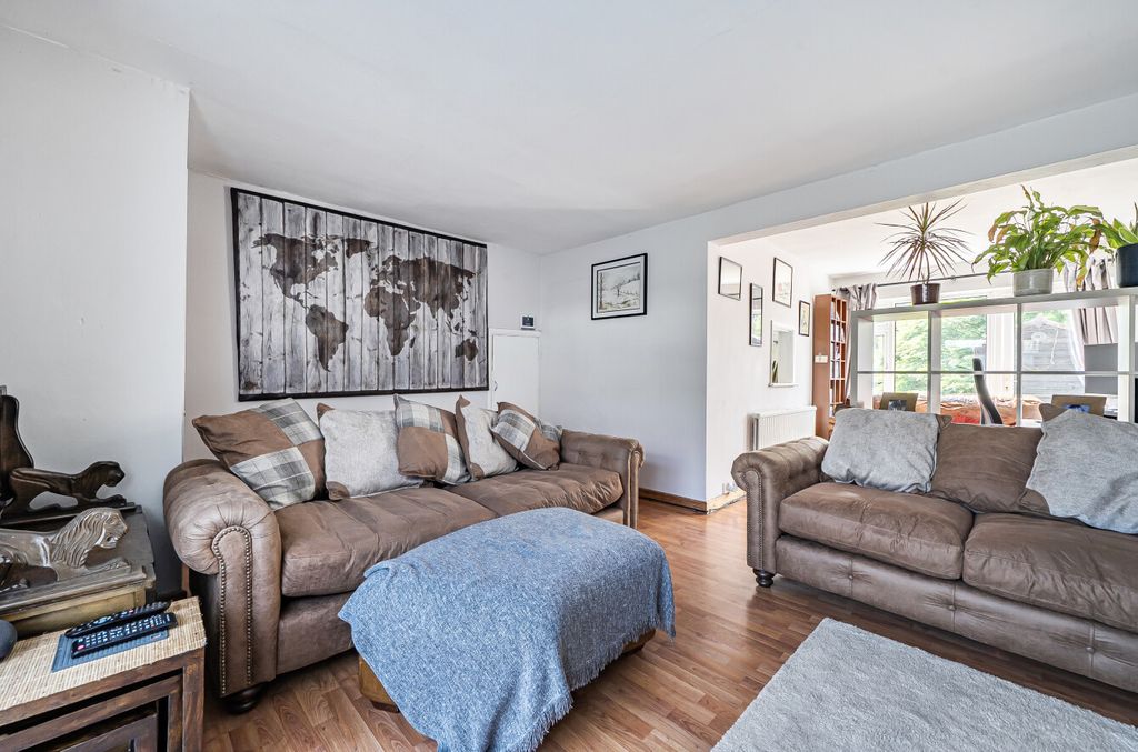Property photo 3 of 20 1480409-12-6A3508...