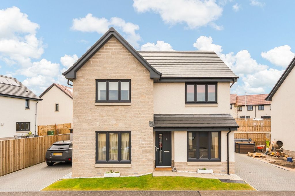 Property photo 1 of 34