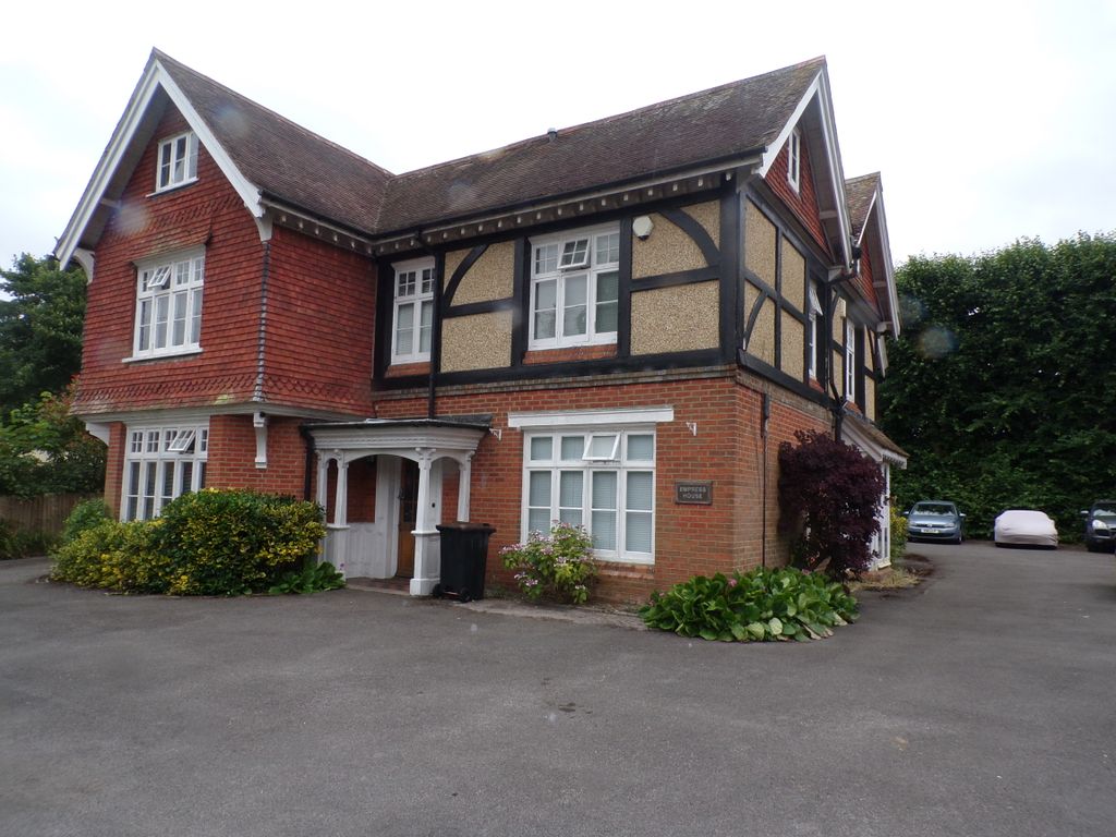 Property photo 3 of 9