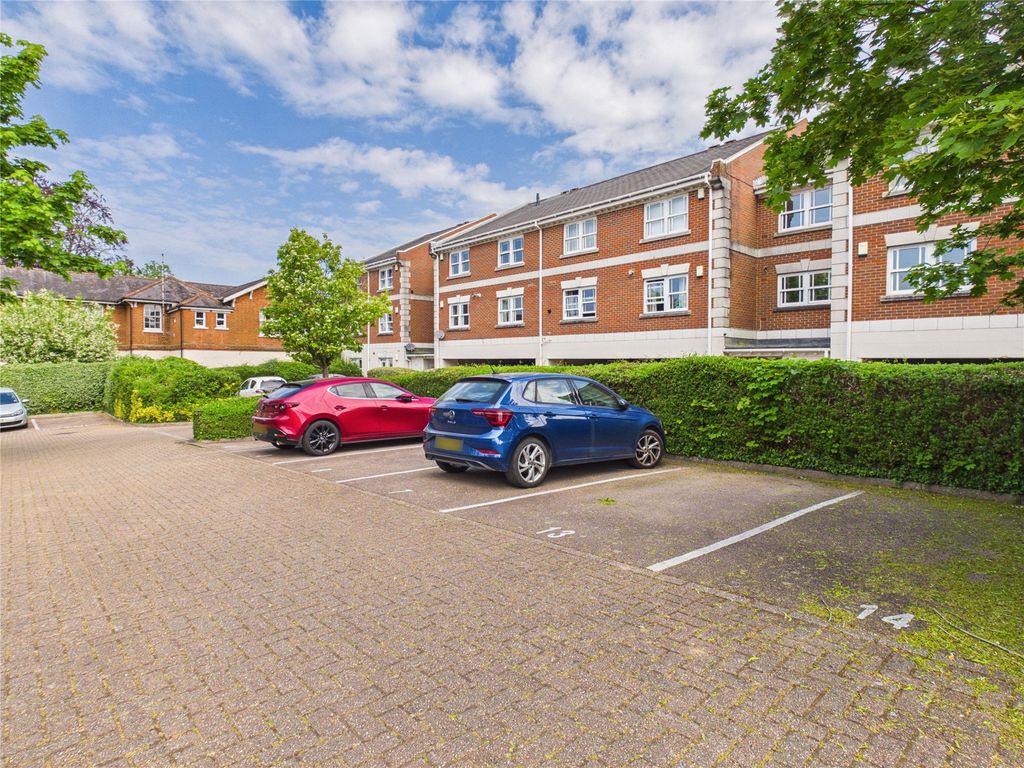Additional image 9 of 1 bed flat for saleGuildford, Surrey GU1