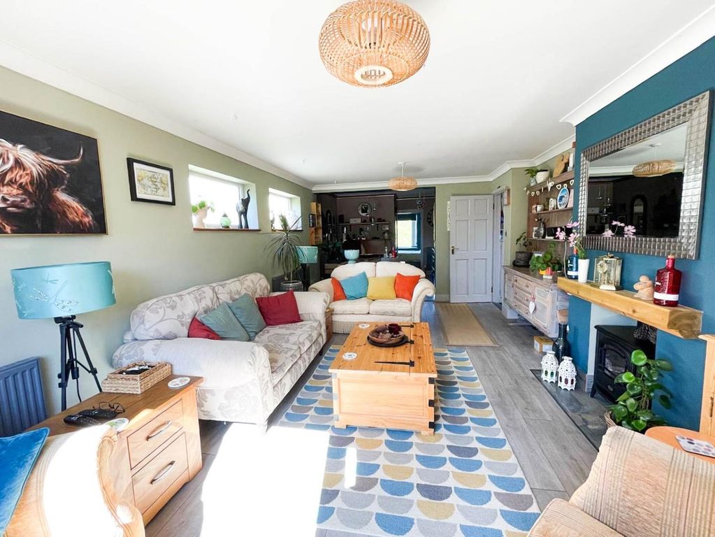 Property photo 3 of 17 De324d9d-7c05-4Df5-B498-75B1Aae737A8.Jpg