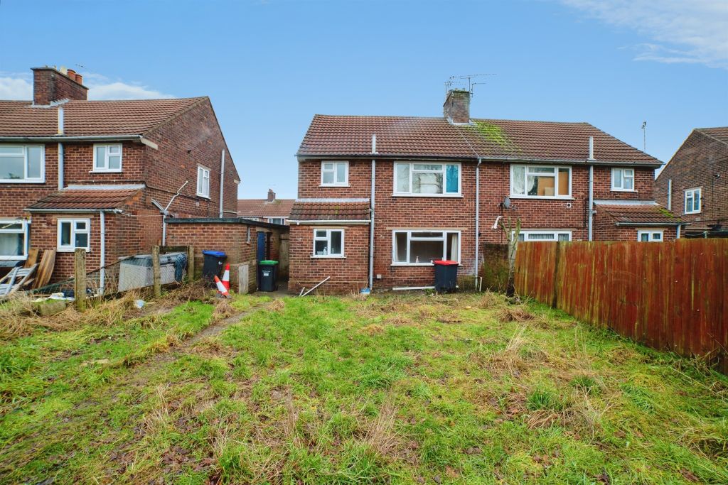 Property photo 2 of 17