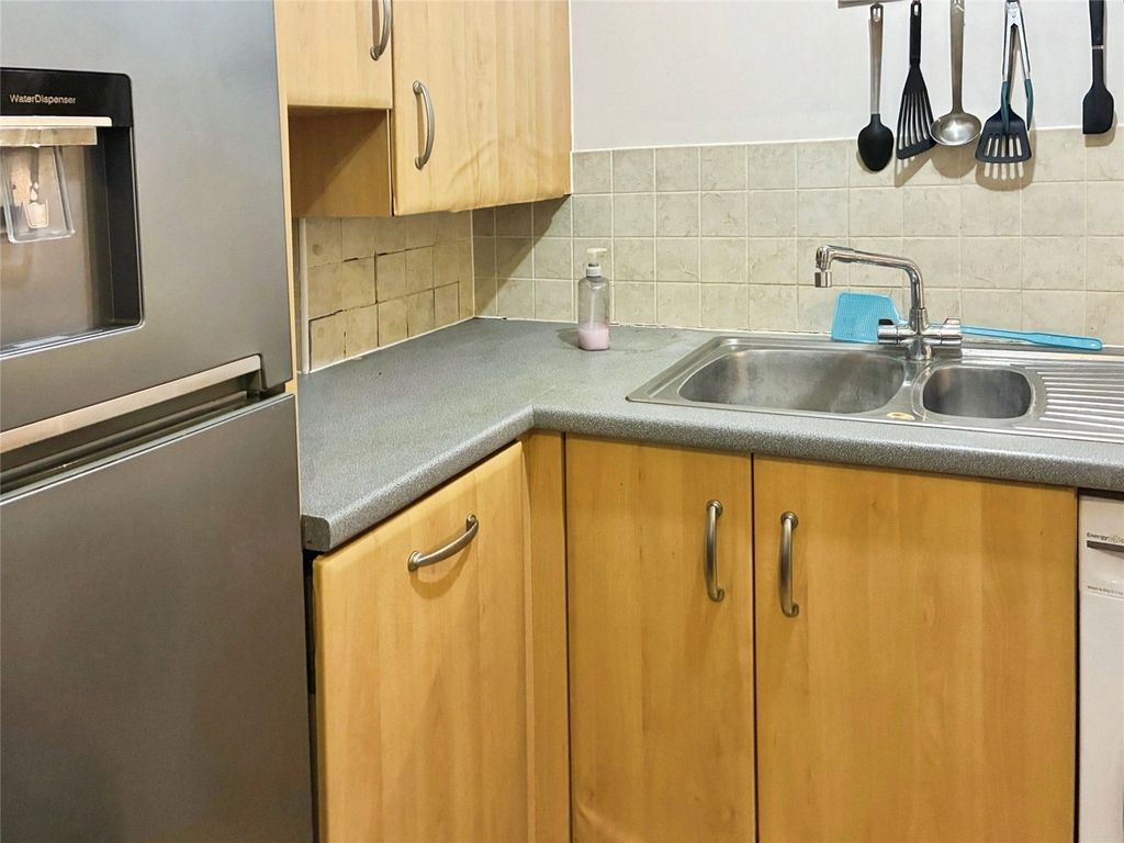 Property photo 3 of 19 Picture No. 28