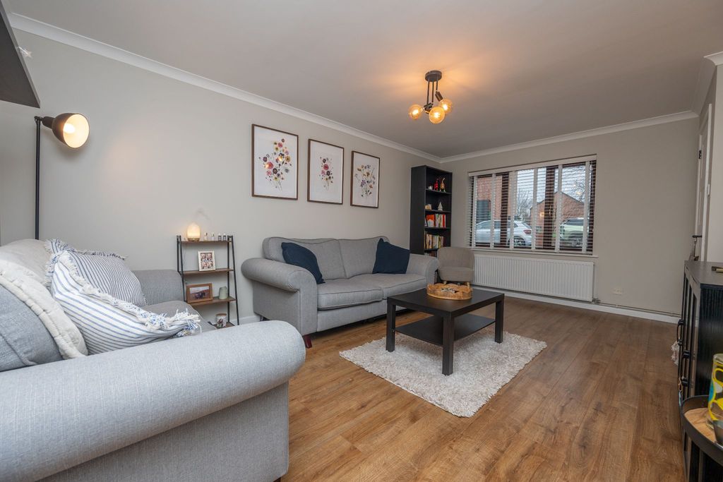 Property photo 3 of 22 Photograph 3