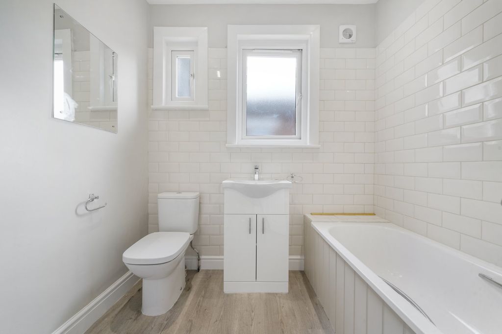 Property photo 3 of 7 Picture No. 08