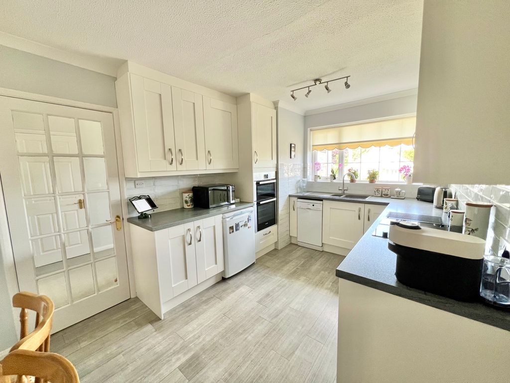 Property photo 2 of 14 Img_0759