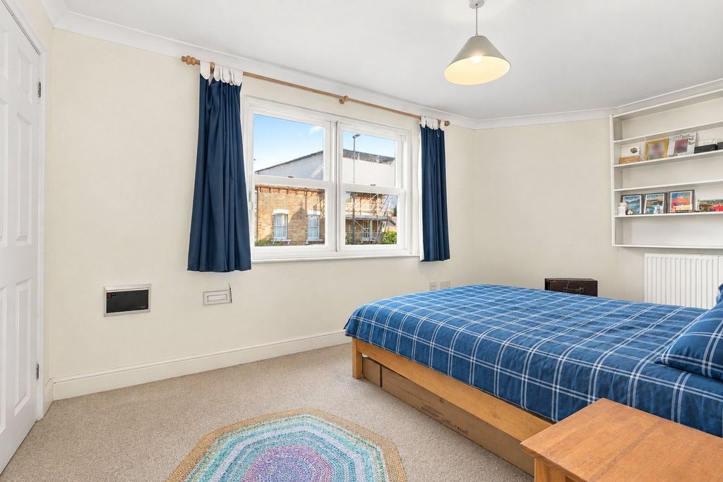 Property photo 3 of 16 Picture No. 26