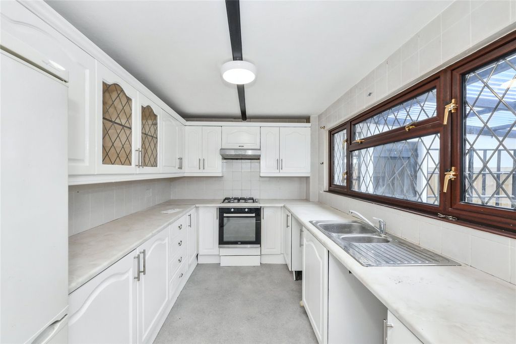 Property photo 2 of 13 Kitchen
