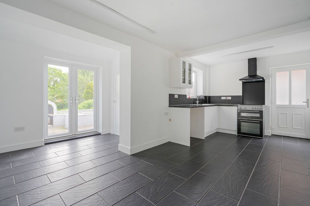 Property photo 1 of 23 Kitchen Diner