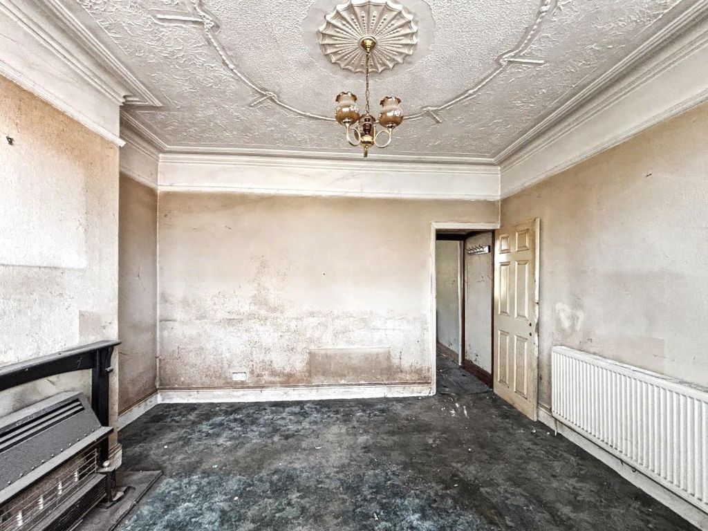 Property photo 3 of 18