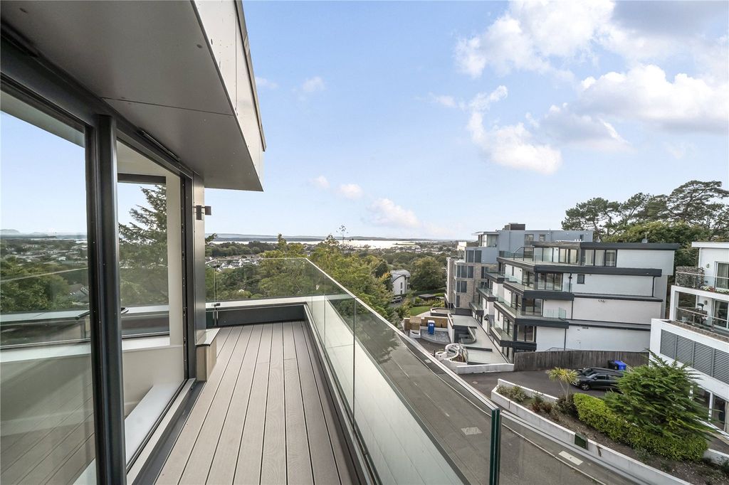 Property photo 1 of 7 Picture No. 09