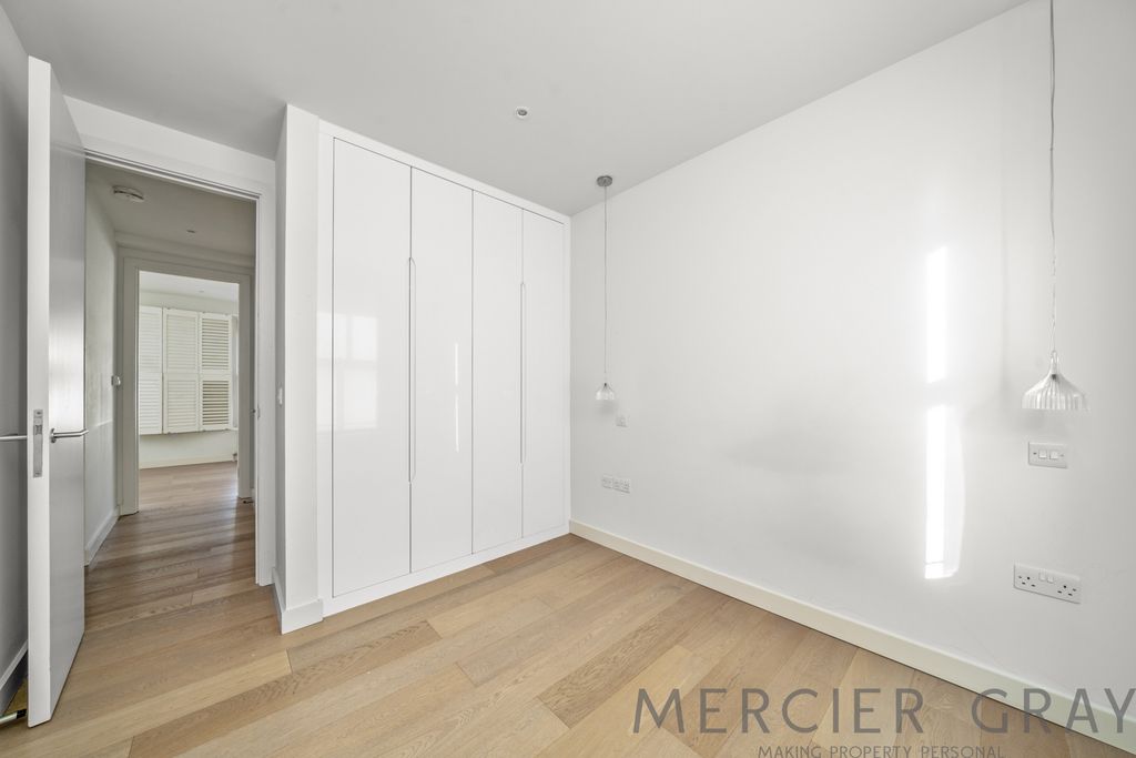 Property photo 3 of 16 Photo 2