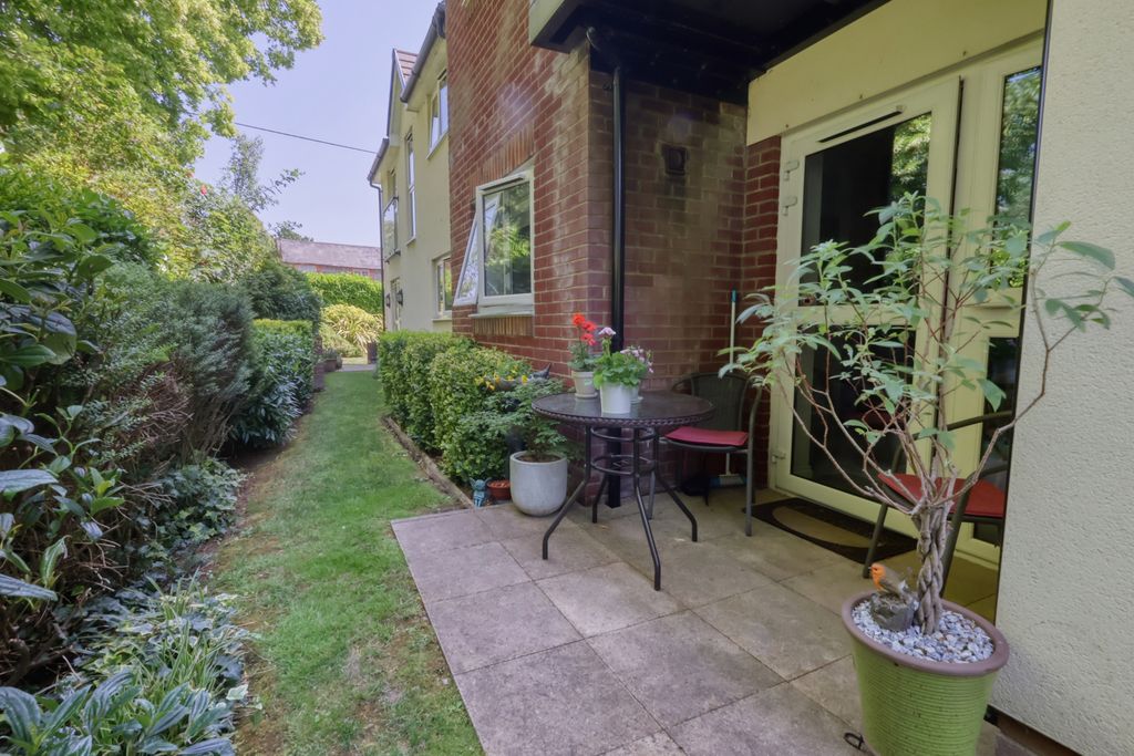 Property photo 2 of 12 Picture No. 30