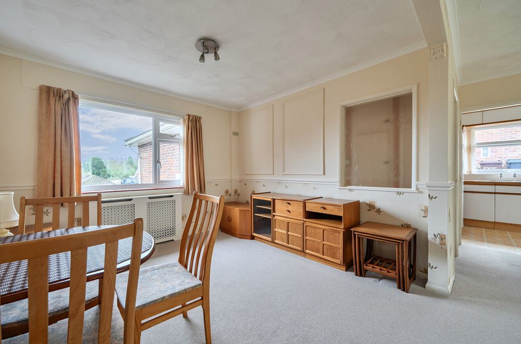 Property photo 3 of 15 1406565-13-6980d5...