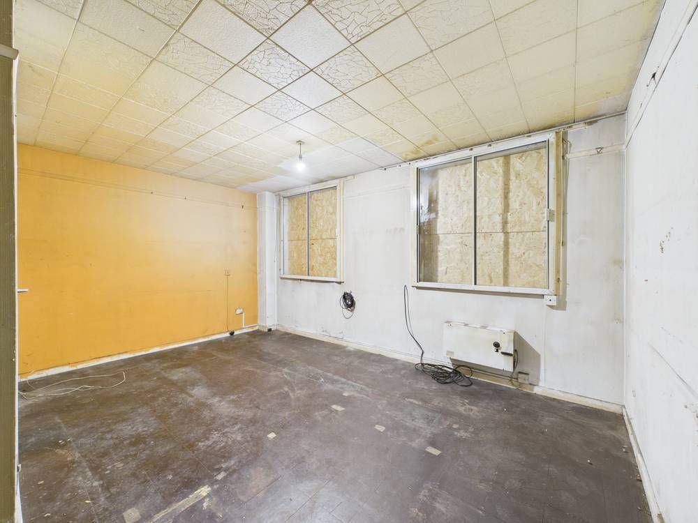 Property photo 2 of 13 Giraffe360-Still008