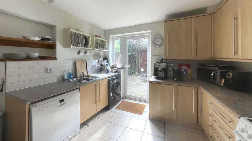 Property photo 3 of 13
