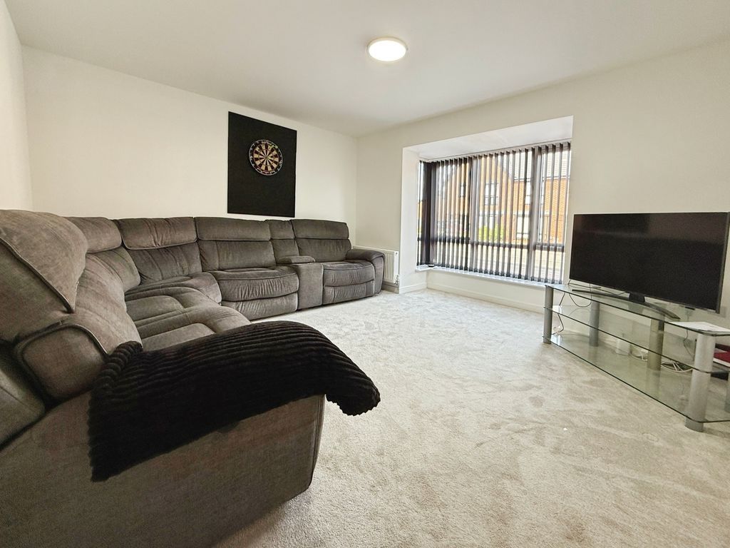Property photo 2 of 17 Photo 17