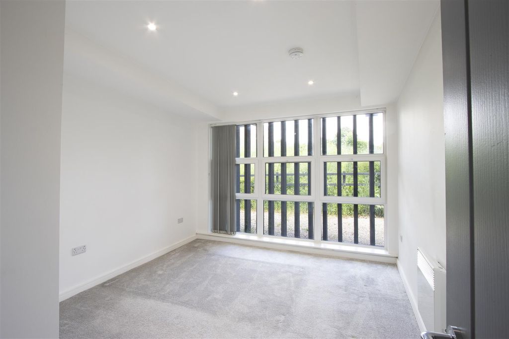 Additional image 8 of 1 bed flat for saleKnightsbridge Court, West Bars, Chesterfield S40