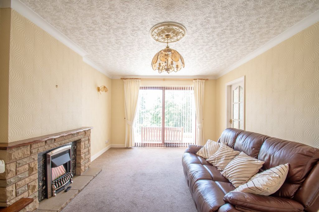 Property photo 3 of 16 Picture No. 07