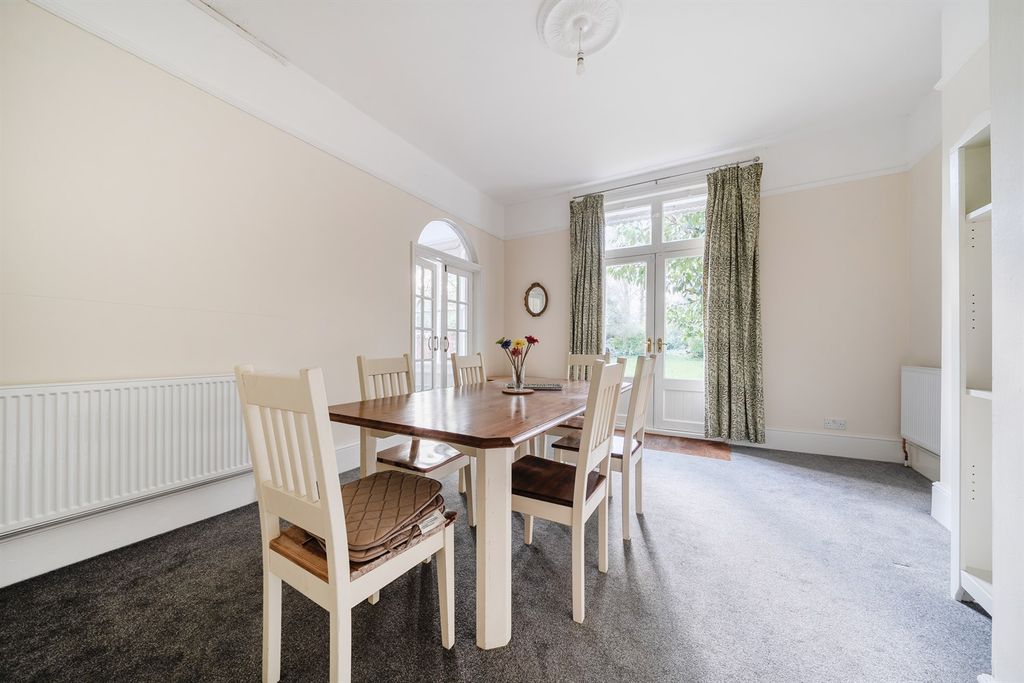 Property photo 3 of 11 Dining Room