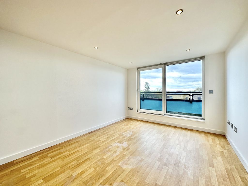 Property photo 3 of 7 Picture No. 06