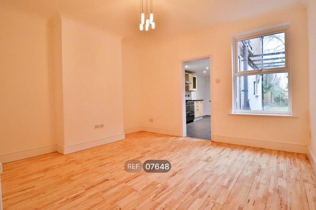 Property photo 3 of 8 Dining Room