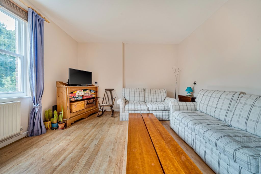 Property photo 3 of 12 5094114