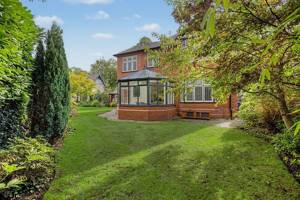 Property photo 2 of 21