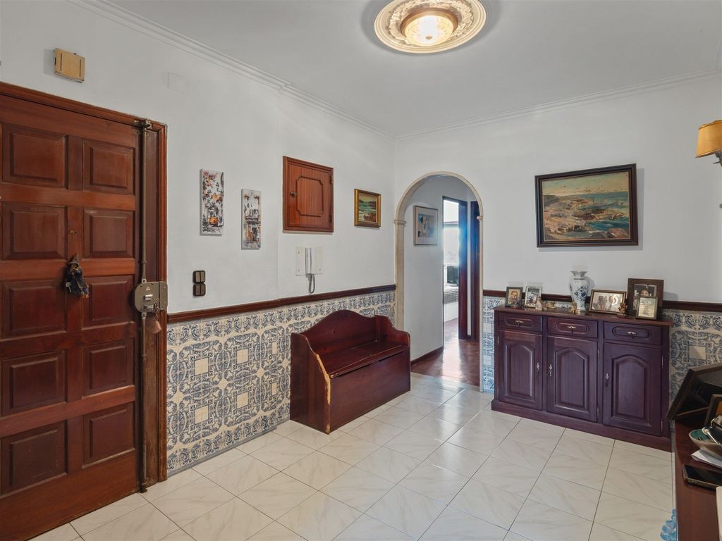 Property photo 3 of 26