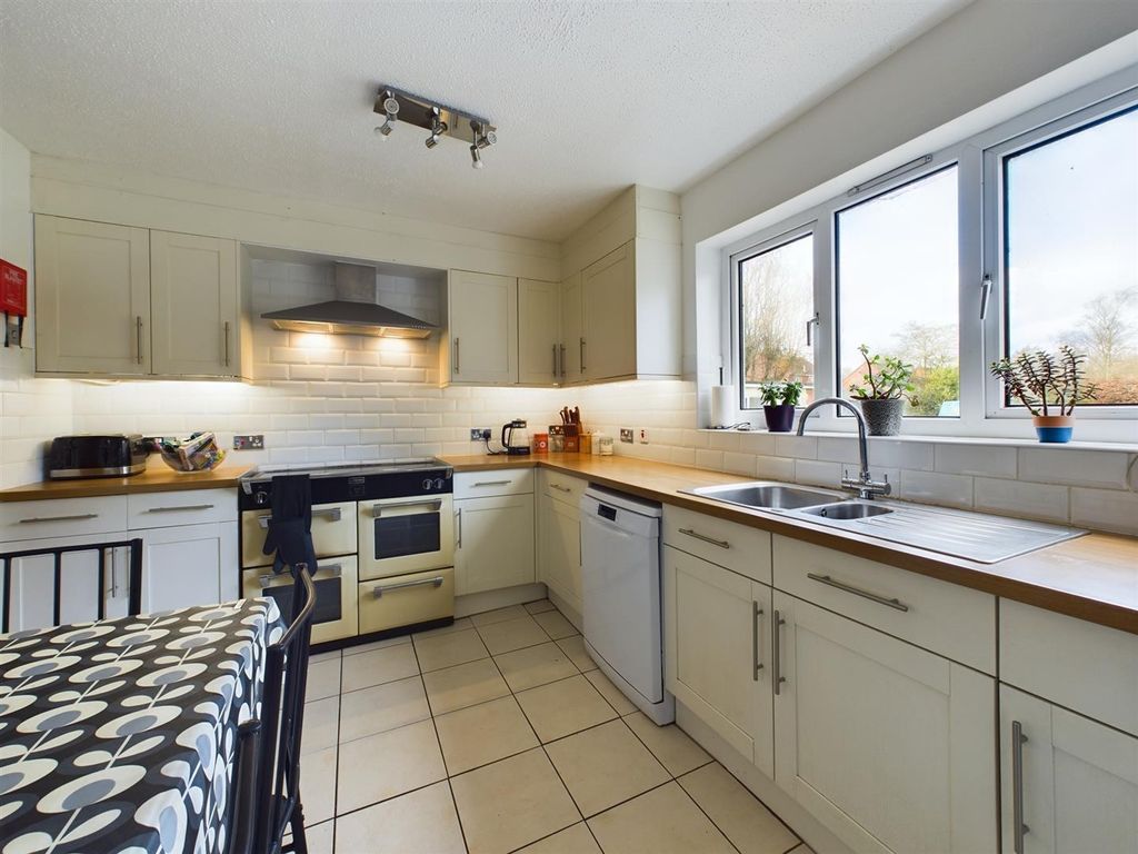 Property photo 3 of 42 Kitchen