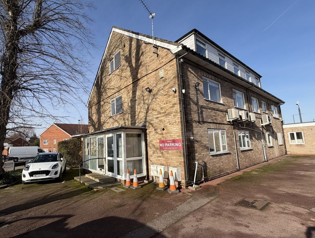 Property photo 3 of 9 Photo 1