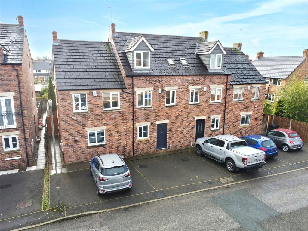 Property photo 1 of 12 17 Bursar Way Front.Jpg