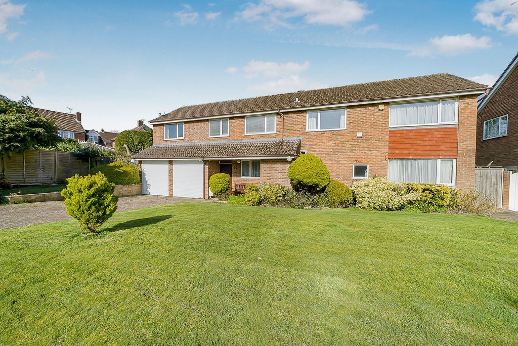 Property photo 3 of 24