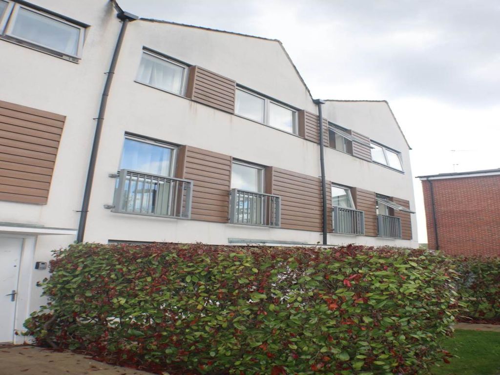 Property photo 1 of 14 A0E6581A-1Bf0-4F08-9320-390108729168