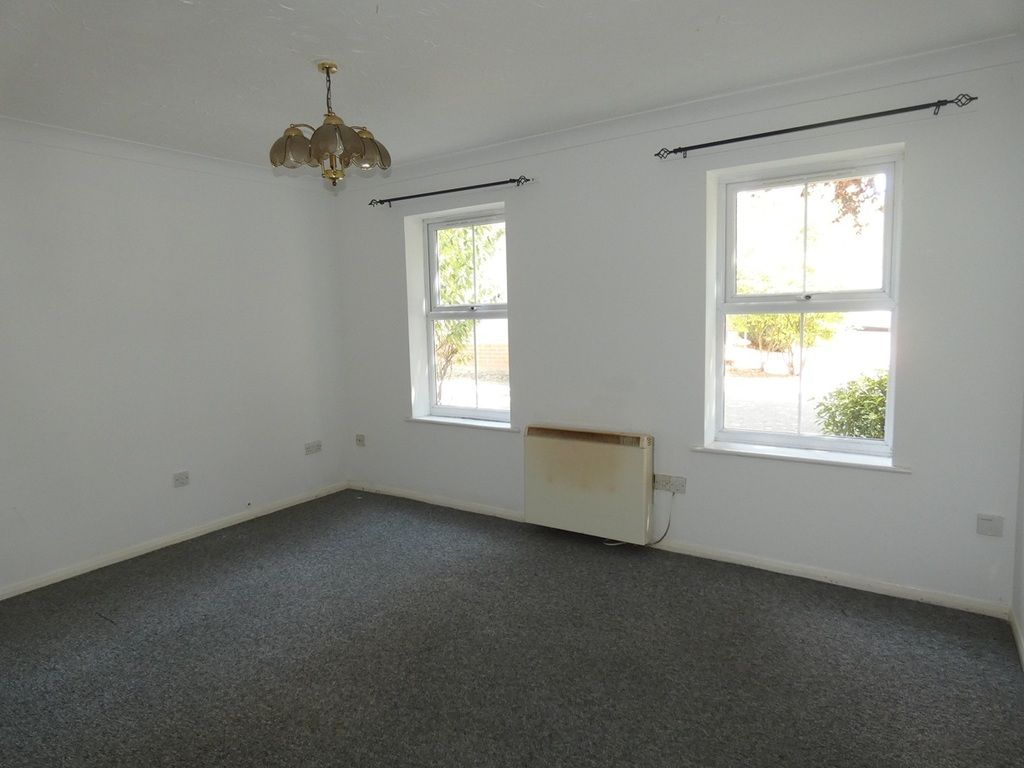 Property photo 3 of 5