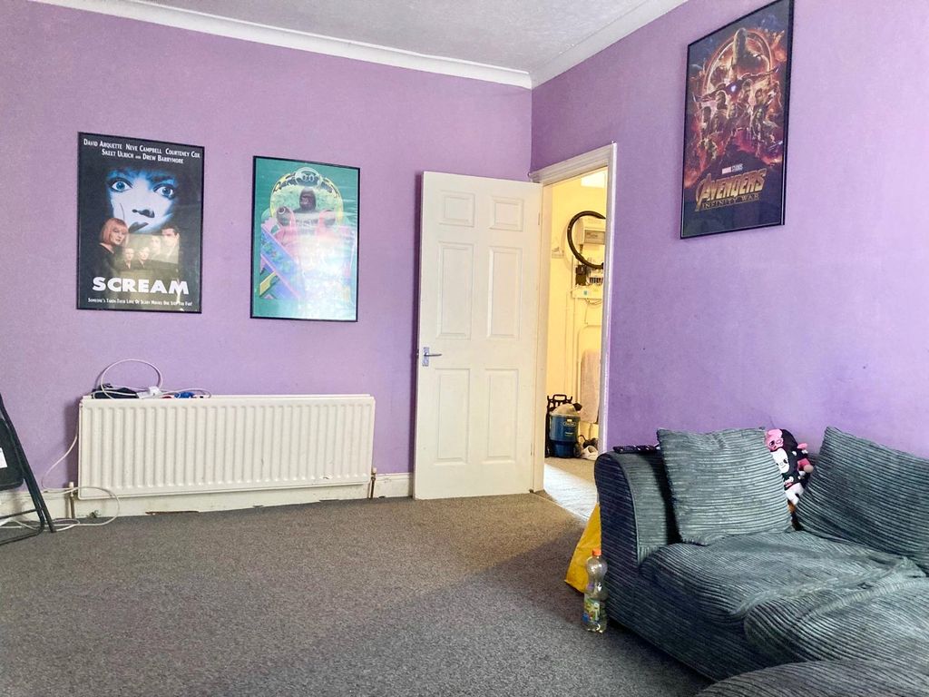 Property photo 2 of 9 Picture No. 04