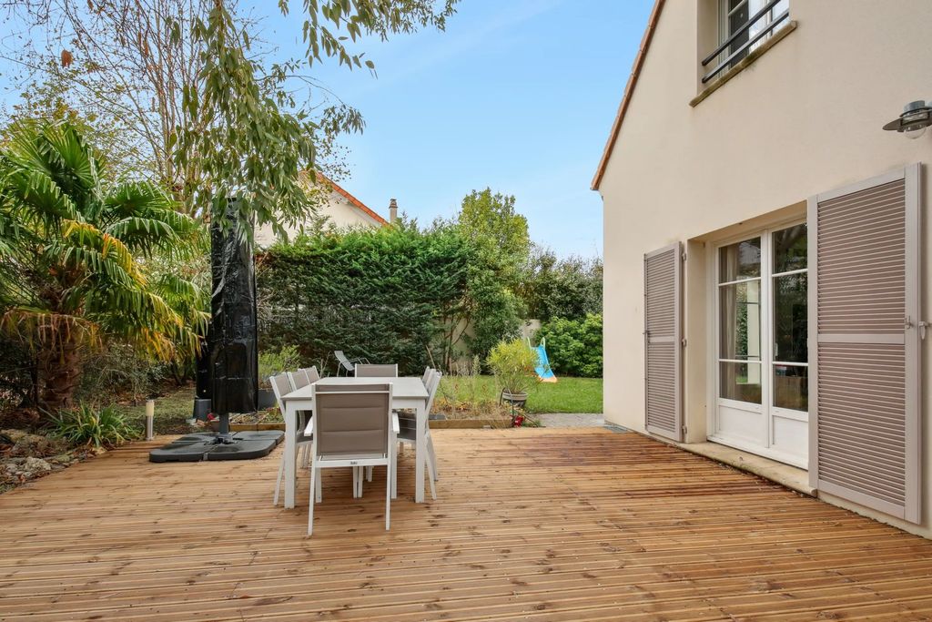 Property photo 2 of 19