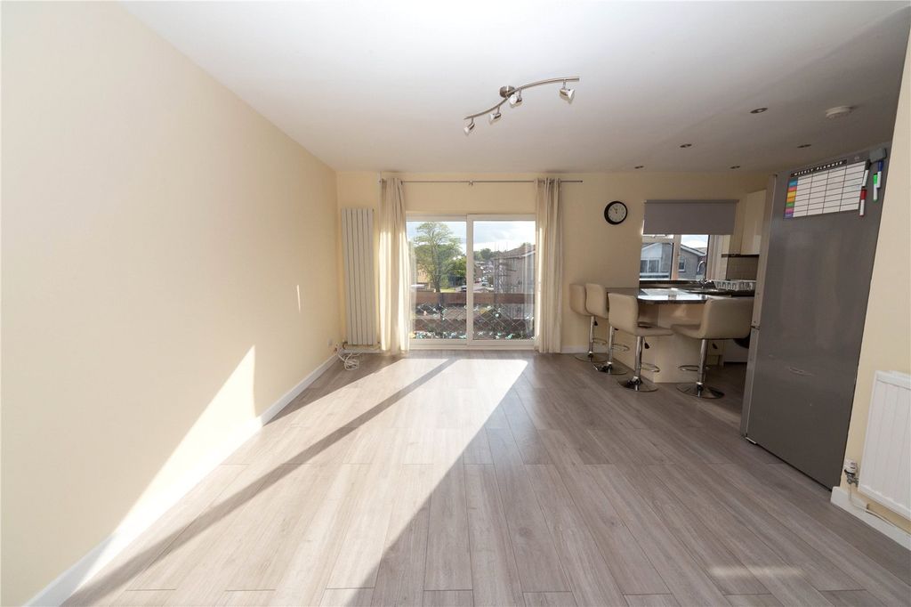 Property photo 3 of 13 Picture No. 27