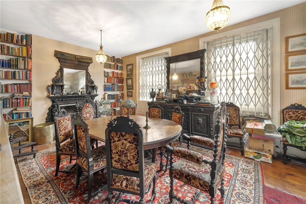 Property photo 3 of 5 Reception