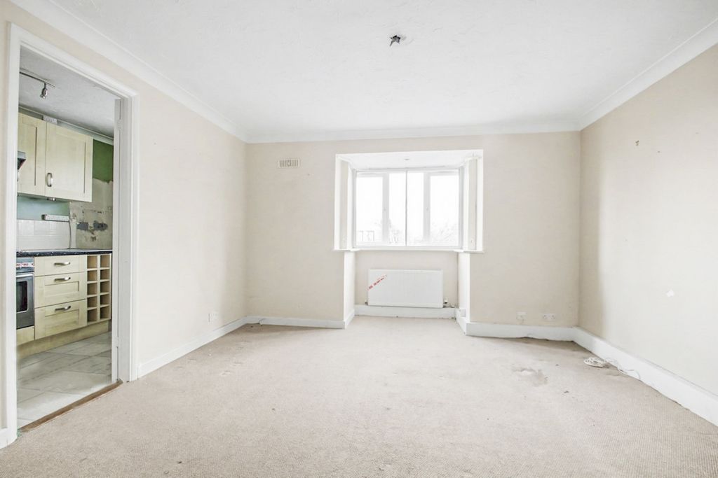 Property photo 2 of 8 Reception Room