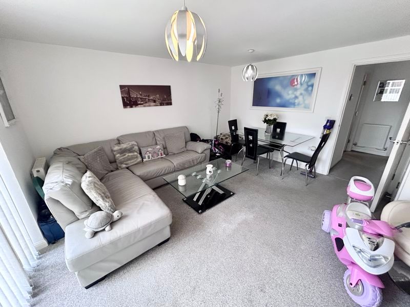 Property photo 3 of 11 Photo 3