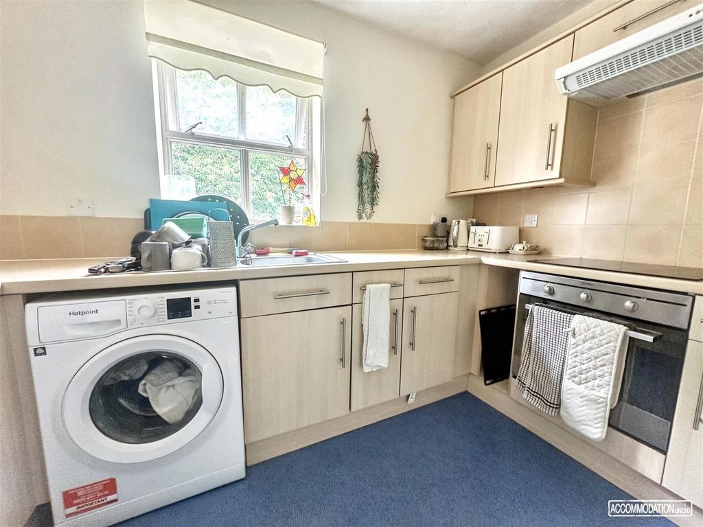 Property photo 3 of 11 Bright Kitchen With Modern Laundry Facilities...