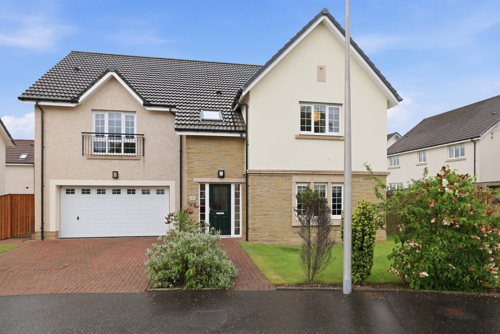 Property photo 1 of 50