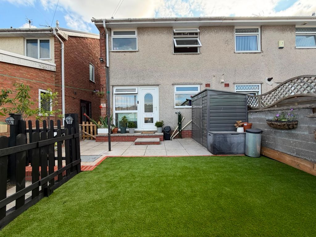 Property photo 1 of 2