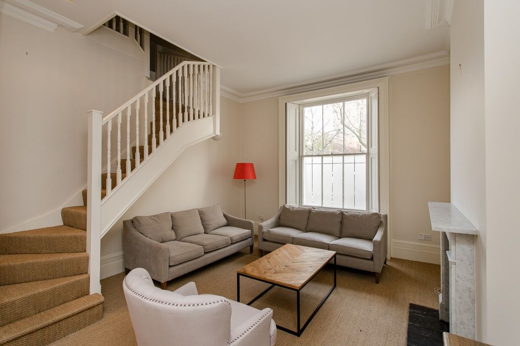Property photo 1 of 12 Charlwood-Street-3